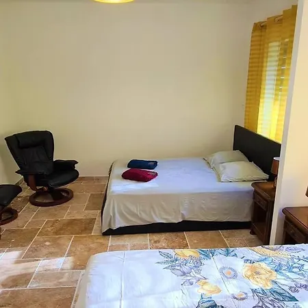 T-2 Ouest 47m2 La Maison Au Bord Du Canal Du Midi 아파트
